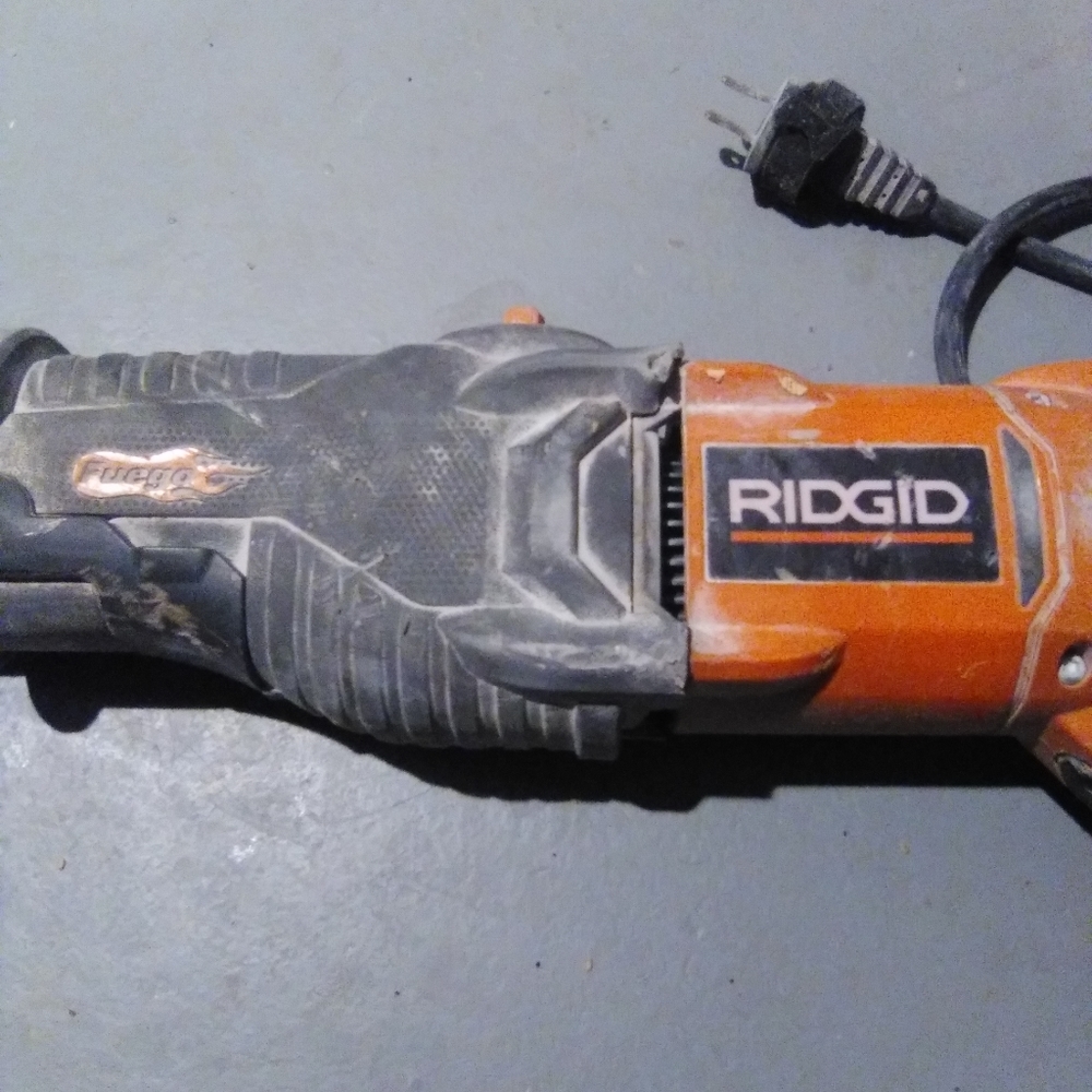 Ridgid saw